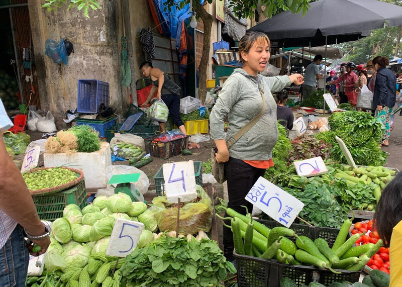 Mua 10.000 dong du rau xanh an ca ngay cho gia dinh-Hinh-2