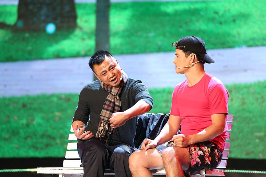 Xuan Bac - Tu Long bat ngo deo nhan doi ngon ap ut-Hinh-9