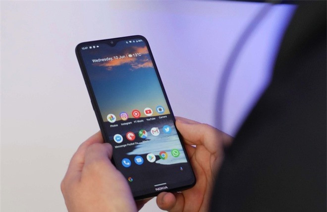 Smartphone giá rẻ sở hữu màn hình lớn, pin khỏe ảnh 7