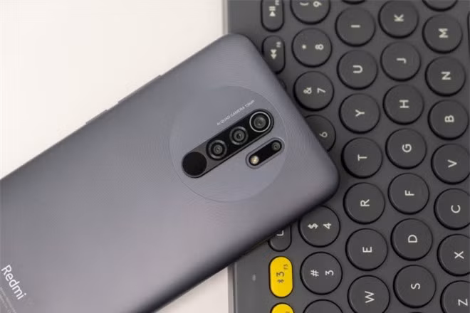 Smartphone gia re co man hinh lon anh 4