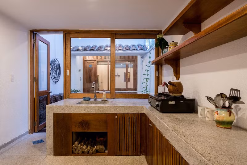 Ngam ngoi nha ong co khong gian chong lop giua long Sai Gon-Hinh-15