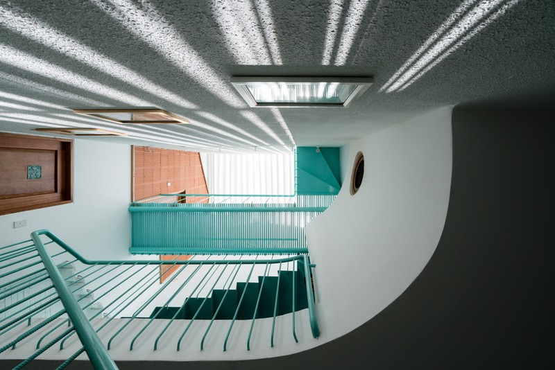 Ngam ngoi nha ong co khong gian chong lop giua long Sai Gon-Hinh-12