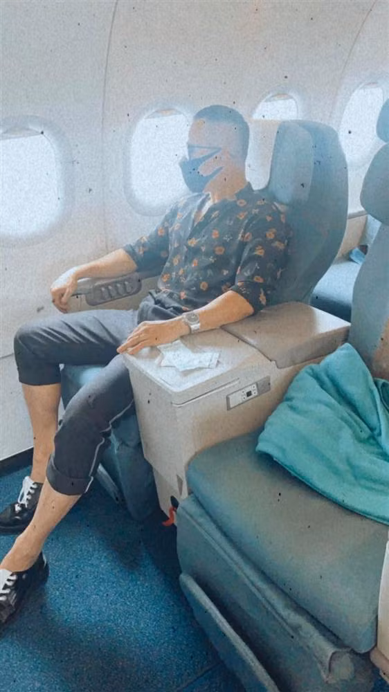 Vu Khac Tiep bi canh bao khi dan doi quan hung hau di quay