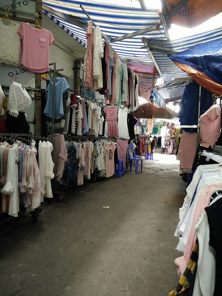 Thien duong mua sam cua sinh vien vang ve, diu hiu chua tung thay.-Hinh-2