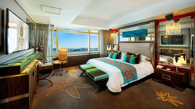 Bên trong căn phòng tại khách sạn Grand Lisboa Macau. Ảnh: Forbes Travel Guide.