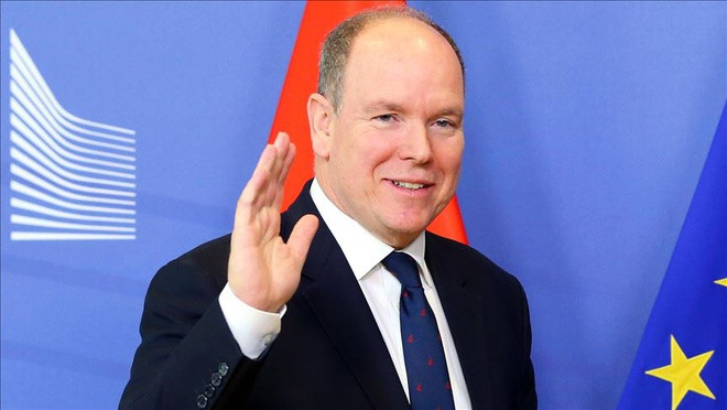 Theo Thesun, Thân vương 63 tuổi nắm giữ khối tài sản cá nhân trị giá hơn 1 tỷ USD. Điều này giúp ông trở thành một trong những thành viên hoàng gia giàu có nhất thế giới, vượt qua Nữ hoàng Anh. Ảnh: Business Insider.