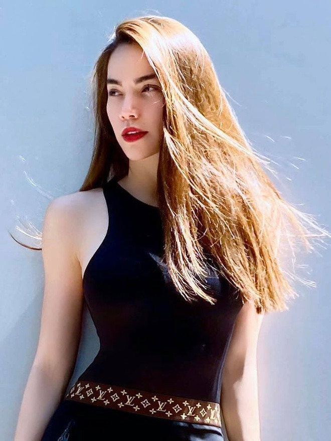 Trong lần trả lời phỏng vấn Zing vào năm 2019, Lệ Quyên cho biết cô và Hà Hồ không cãi nhau nhưng không thể tiếp tục chơi vì khác quan điểm. "Có thể tự dưng hết duyên. Thế thôi! Bọn tôi vẫn văn minh, việc ai nấy làm. Nhiều chương trình trong và ngoài nước, chúng tôi vẫn hát với nhau thường xuyên. Tôi nghĩ Hà cũng chẳng có gì với mình cả, chỉ là bất đồng quan điểm và khác về hành xử. Tất nhiên còn có những điều riêng tư, tôi không tiện chia sẻ. Nhưng đến đây là đủ rồi" - giọng ca Nếu em được lựa chọn tâm sự.