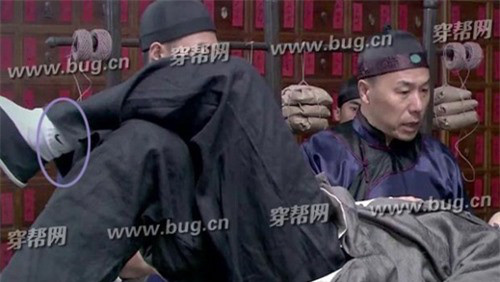 Lỗi phục trang ngớ ngẩn trong phim cổ trang Trung Quốc - Hình 4 Loi phuc trang ngo ngan trong phim co trang Trung Quoc-Hinh-4