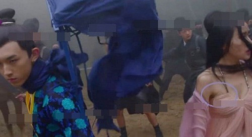 Lỗi phục trang ngớ ngẩn trong phim cổ trang Trung Quốc - Hình 2 Loi phuc trang ngo ngan trong phim co trang Trung Quoc-Hinh-2