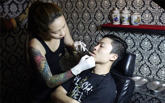 3 hotgirl xăm trổ nổi tiếng MXH: Bị mẹ ruột từ mặt và cái kết ảnh 10 3 hotgirl xăm trổ nổi tiếng MXH: Bị mẹ ruột từ mặt và cái kết ảnh 10