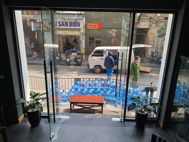 Travel blogger Ly Thanh Co o khach san bi phong toa-Hinh-2