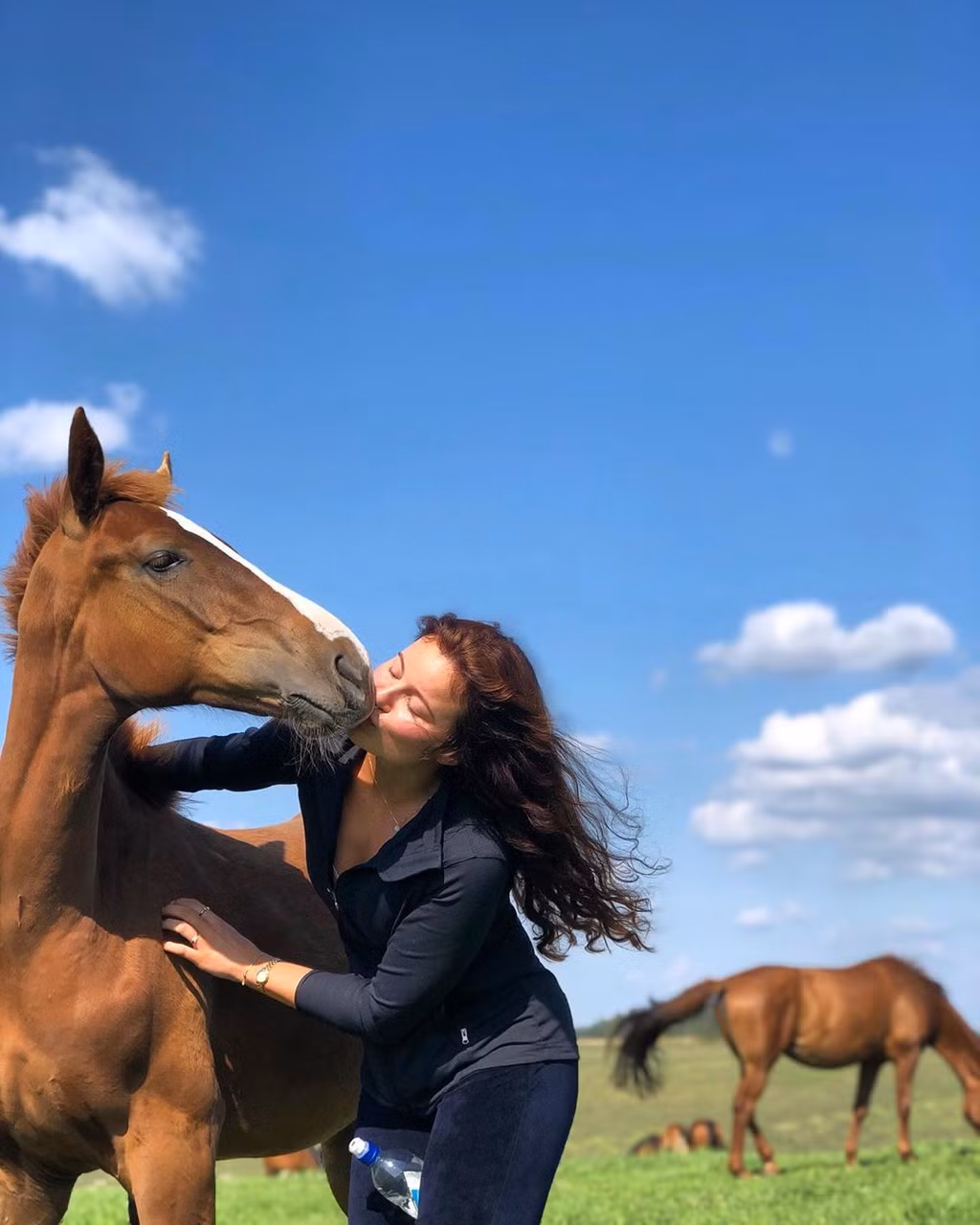 Deu duoi 28 tuoi, 5 ty phu tre nhat the gioi tieu tien vao dau-Hinh-8