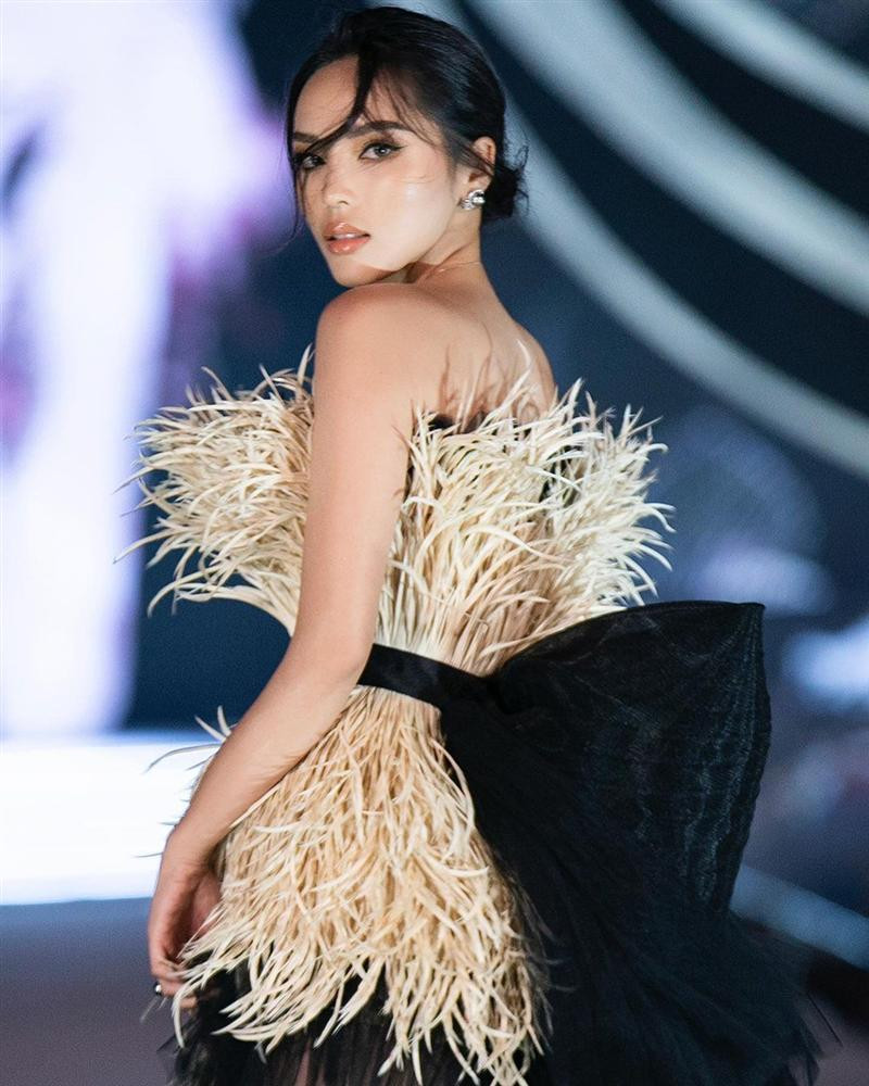 ình ảnh mới nhất của Kỳ Duyên tại phần thi Người đẹp Thời trang, trong khuôn khổ cuộc thi Hoa hậu Việt Nam 2020, được tổ chức tại TP. Vũng Tàu tối 10/11.