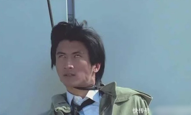 Ta Dinh Phong tung suyt mat mang vi day thung