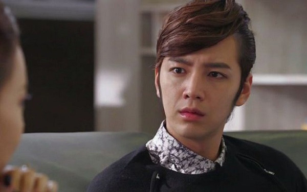 Nghi ngo vo ngoai tinh vi sinh non, toi dau don nhan ra su that phu phang