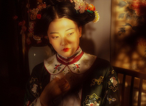 Quá xinh đẹp, cung nữ được Càn Long chuyên sủng hàng đêm - Hình 2 Qua xinh dep, cung nu duoc Can Long chuyen sung hang dem-Hinh-2