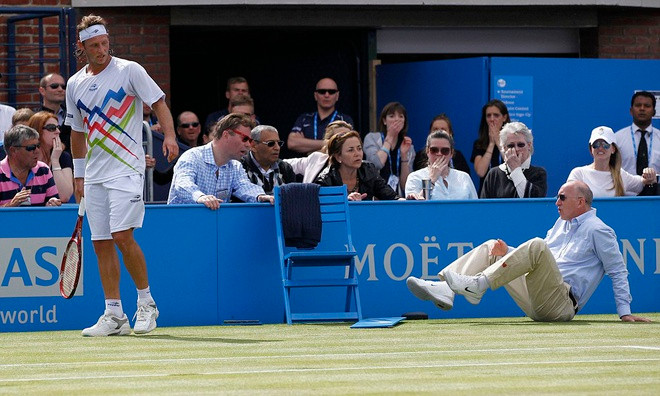 Nhung tay vot bi loai vi cu xu khong dung muc-Hinh-8