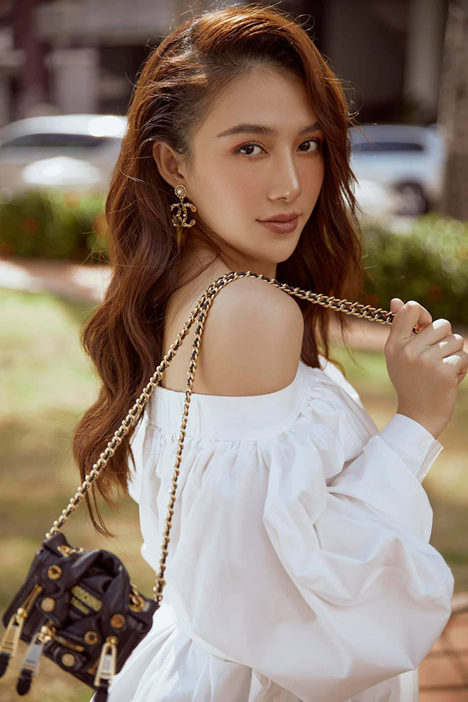 Cuộc sống của “gà cưng” Vũ Khắc Tiệp khi lấy chồng thiếu gia - Hình 6 Cuoc song cua “ga cung” Vu Khac Tiep khi lay chong thieu gia-Hinh-6