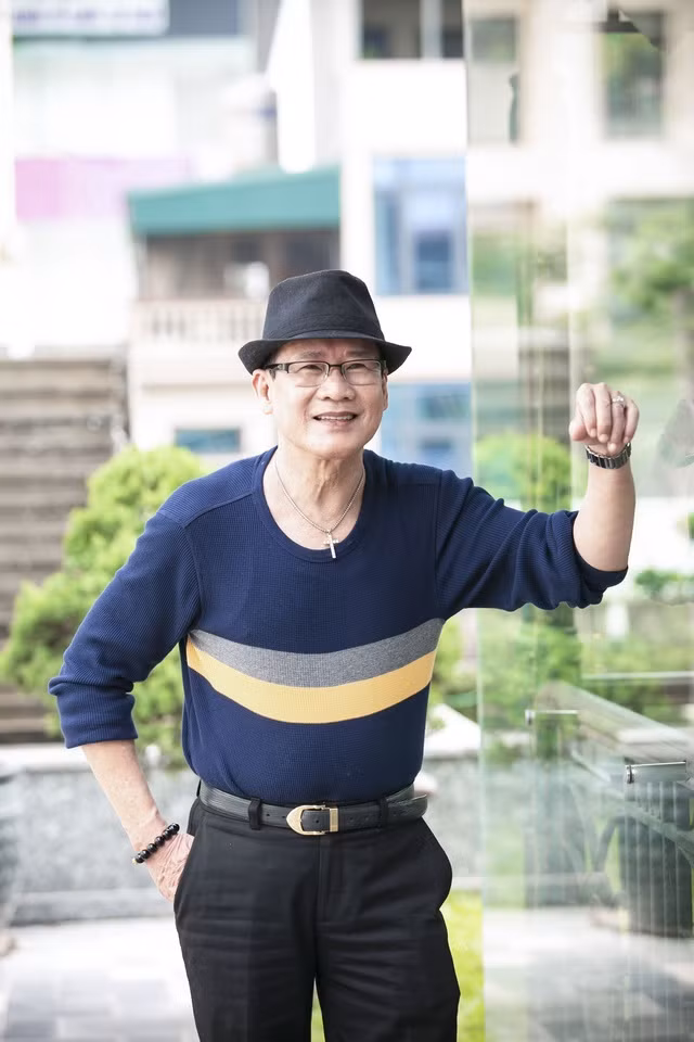 Tuan Vu: Chang danh ca kiem trieu USD khong nha cua sau 1 dem-Hinh-2