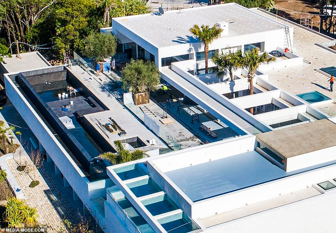 Biet thu 20 trieu USD ma 'Thor' Chris Hemsworth dung de tu cach ly-Hinh-2