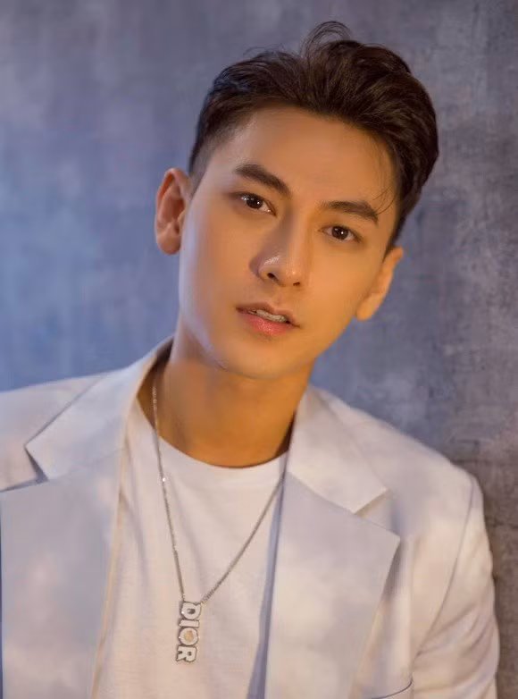 He lo bang khen thu khoa cua Issac, nhung ca si ma tot nghiep nganh Chan nuoi?-Hinh-2