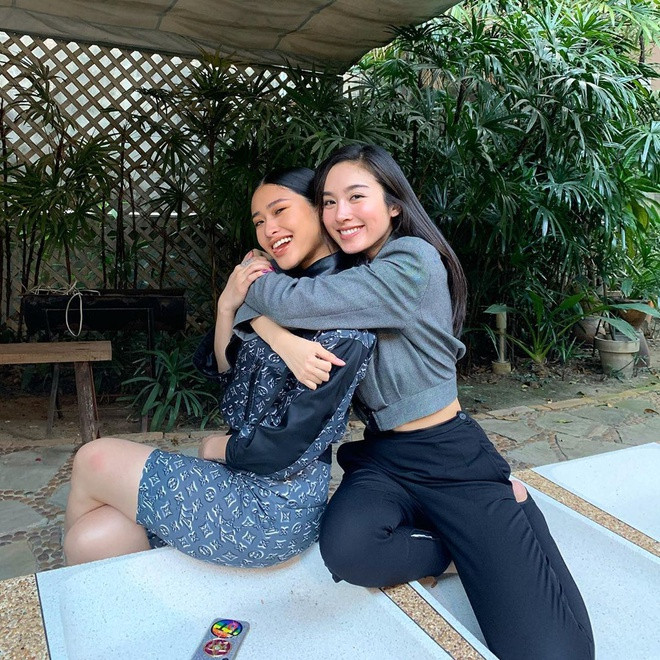 Nong Poy từng được bác sĩ cảnh báo cô không thể sống quá 40 tuổi nếu quyết định phẫu thuật chuyển giới. Ở tuổi 34, nhiều người hâm mộ tỏ ra lo lắng cho cô khi cột mốc trên ngày càng tới gần. Bên cạnh đó, không ít người cũng bày vui mừng khi thấy "mỹ nhân chuyển giới đẹp nhất Thái Lan" đã giảm bớt cường độ công việc và dành thời gian tận hưởng cuộc sống.