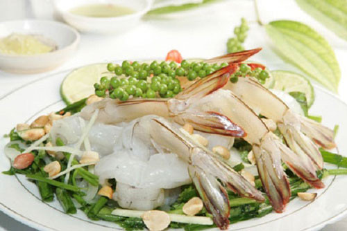 Truong hop tuyet doi khong nen an tom keo hai toi suc khoe