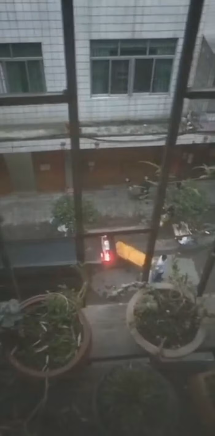 Nu y ta chat xac phi tang dong nghiep de tra thu-Hinh-2