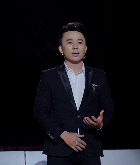 Buc tranh ve duy nhat trung bay tai dam tang nghe si Chi Tai