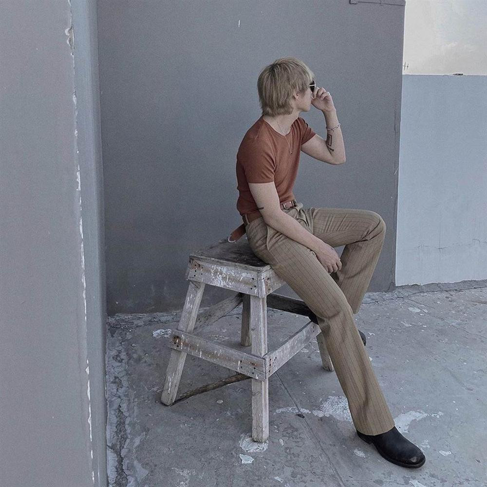 Son Tung M-TP va Thieu Bao Tram ben nhau mua dich-Hinh-5