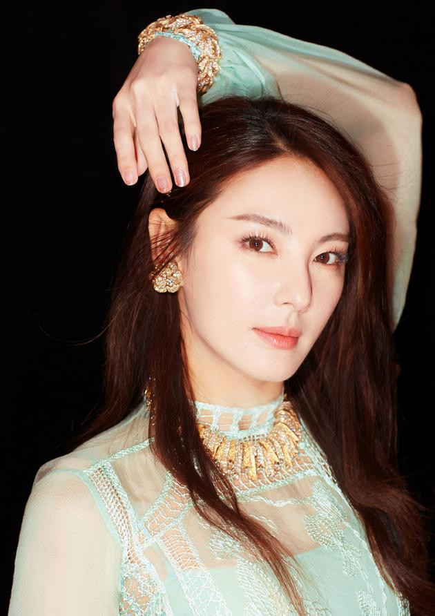 Những mỹ nhân Hoa – Hàn ngày càng xinh đẹp hậu ly hôn - Hình 2 Nhung my nhan Hoa – Han ngay cang xinh dep hau ly hon-Hinh-2