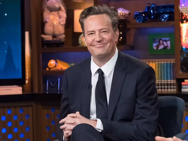 Ben trong can ho dat nhat Los Angeles cua nam tai tu 'Friends'