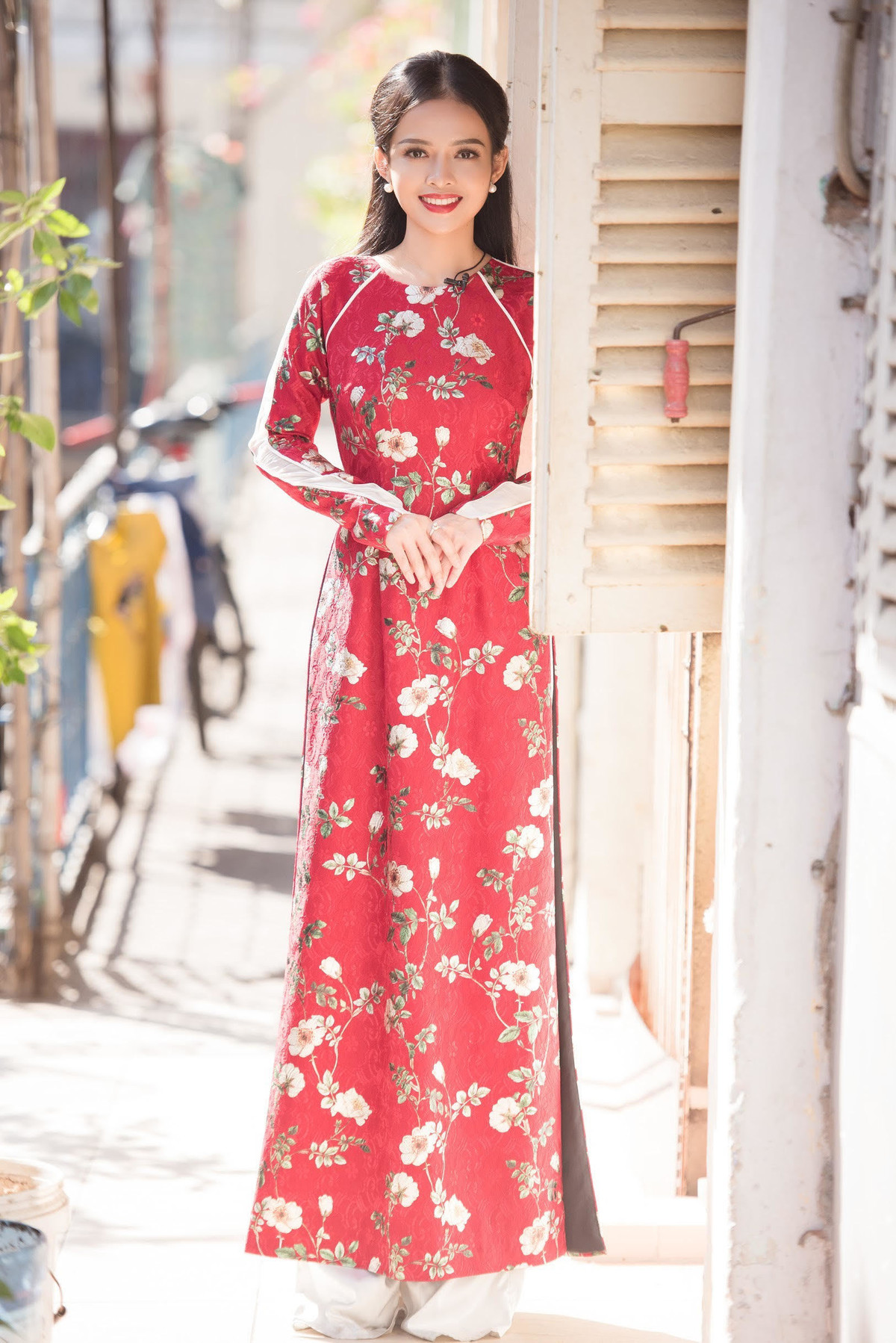 Thanh Trúc tâm sự, từng trải qua nhiều biến cố trước đây nên cô thích cuộc sống đơn giản. 'Cuộc sống của Trúc bây giờ khá bình yên. Trúc rất hài lòng', nữ MC nói. Trước khi ngủ, Thanh Trúc thường đọc sách về Phật giáo.