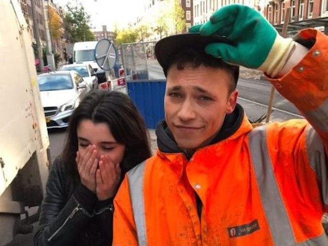 Chang cong nhan doi doi, thanh nguoi mau nho buc anh cua nguoi la