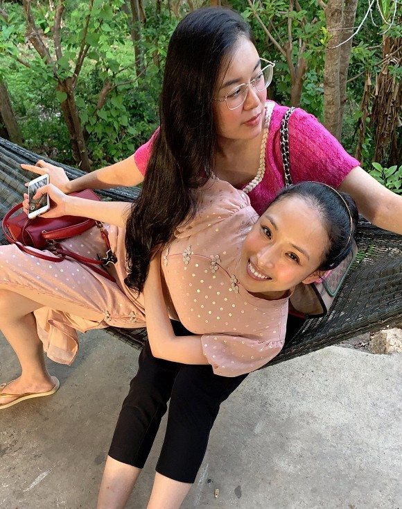 Truong Ho Phuong Nga xuat hien voi nhan sac rang ro