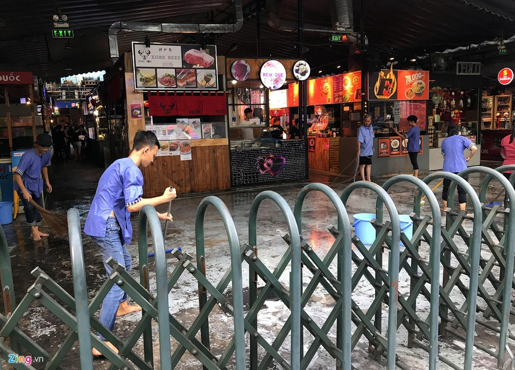 Nha hang, chuoi ca phe dong loat bat che do 'phan ung nhanh'-Hinh-2