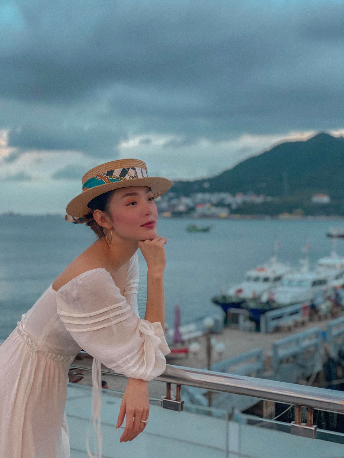 Bạn trai yêu 5 năm không cưới của Minh Hằng là ai? Ban trai yeu 5 nam khong cuoi cua Minh Hang la ai?