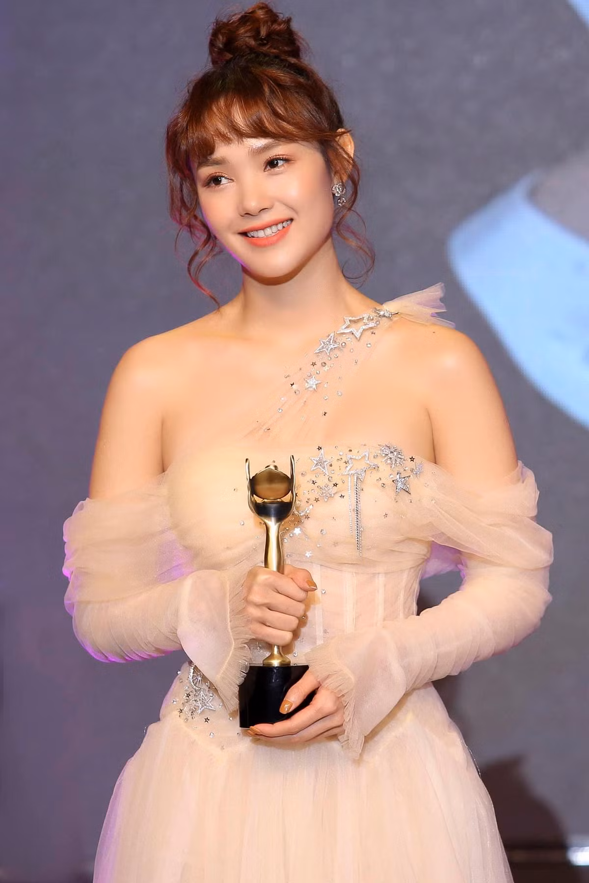 Ban trai yeu 5 nam khong cuoi cua Minh Hang la ai?-Hinh-2