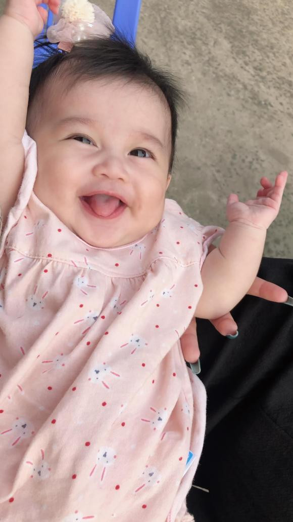 Le Duong Bao Lam khoe con gai thu 2 dang yeu-Hinh-2