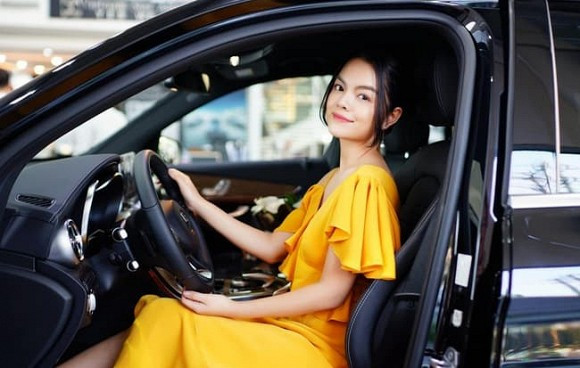 Khong gian ben trong can ho moi tau cua ca si Pham Quynh Anh-Hinh-13