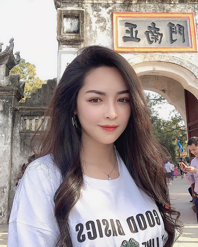 Hoc theo nu chinh Nguoi ay la ai len do trong mua he-Hinh-10