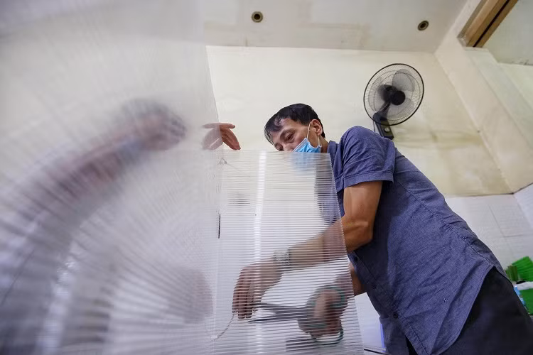 Mo cua lai sau cach ly, chu quan an binh dan chi tien lam dieu bat ngo-Hinh-5