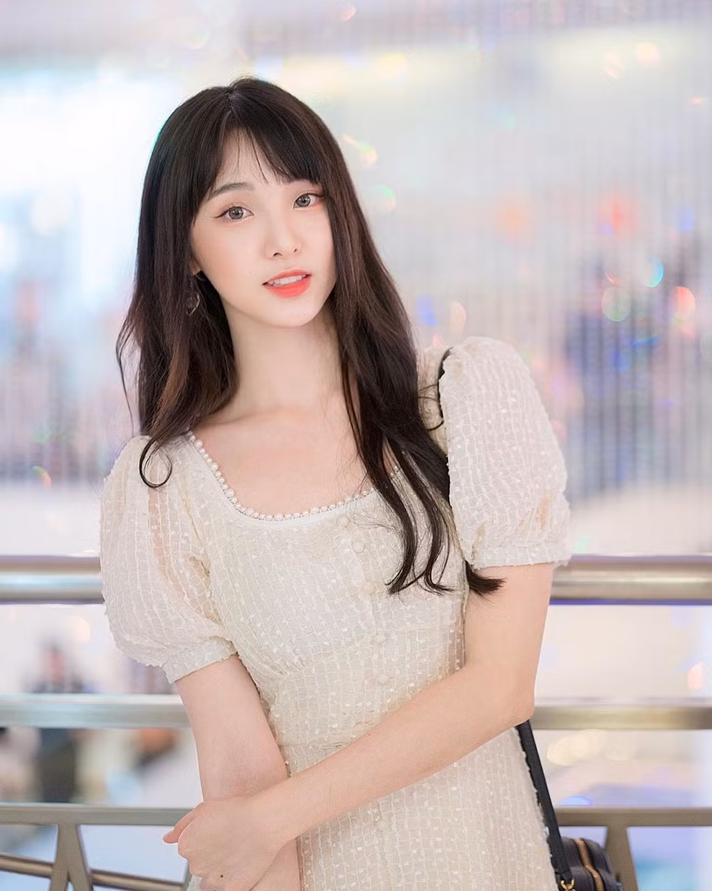 Hot girl ‘Lat mat 3’ cua Ly Hai tham gia show song con ban Trung-Hinh-9