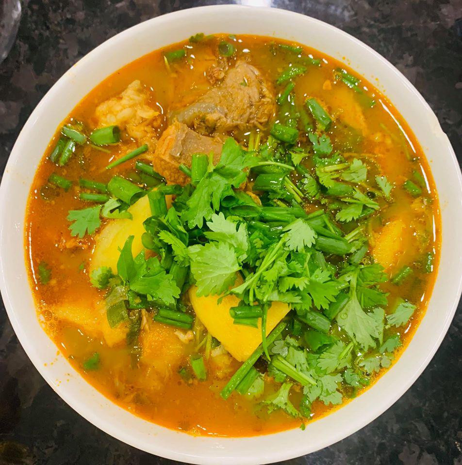 La Thanh Huyen nhan duoc nghin luot thich voi nhung bat canh-Hinh-13