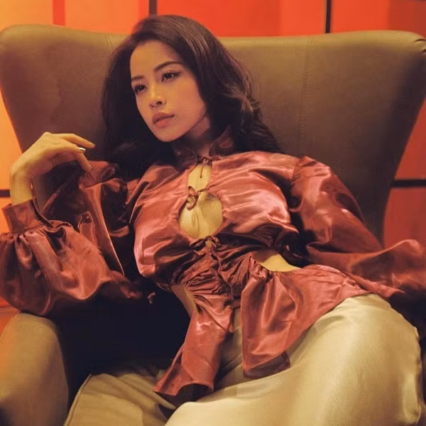 O Vbiz, may ai vuot duoc goc nghieng 'than thanh' cua Chi Pu!-Hinh-5