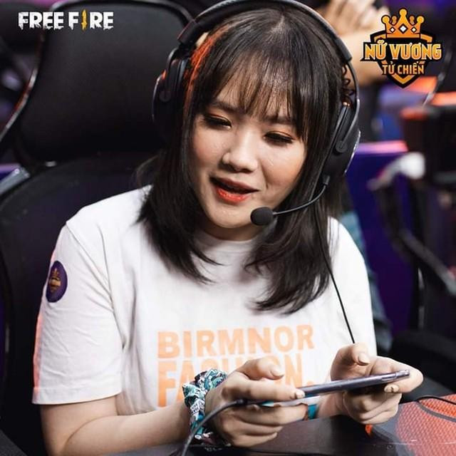 Cong dong tay chay, da kich nu streamer Mollu TV du doi-Hinh-4