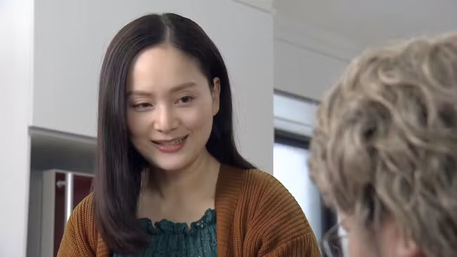 Hang xom sang moi cuoi nao ngo me chong buong mot cau khien toi bang hoang