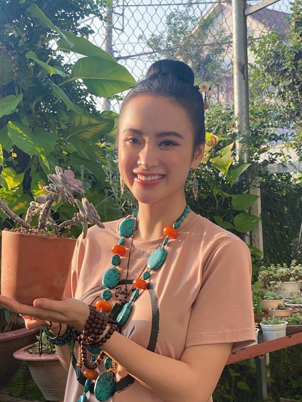 Sao Viet roi showbiz: Nguoi nhuan sac, nguoi tan ta kho tin-Hinh-10