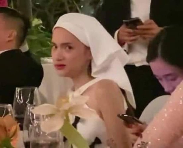 Huong Giang vua dang anh an dien long lon da bi fan boc me-Hinh-2