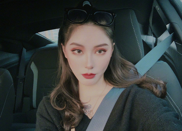 Hot girl 2,5 trieu luot follow bi boc me nhan sac